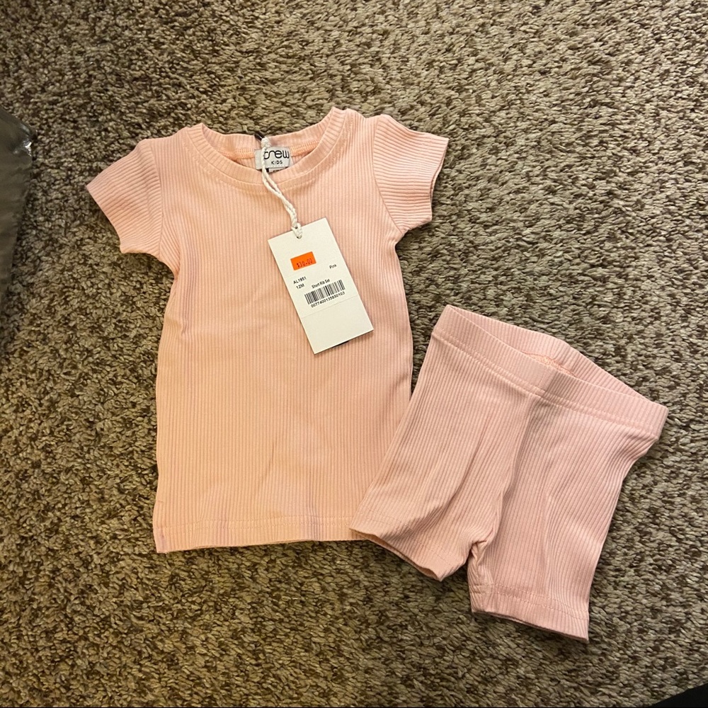 Crew. Girl matching outfit. Pink color. Short sleeves